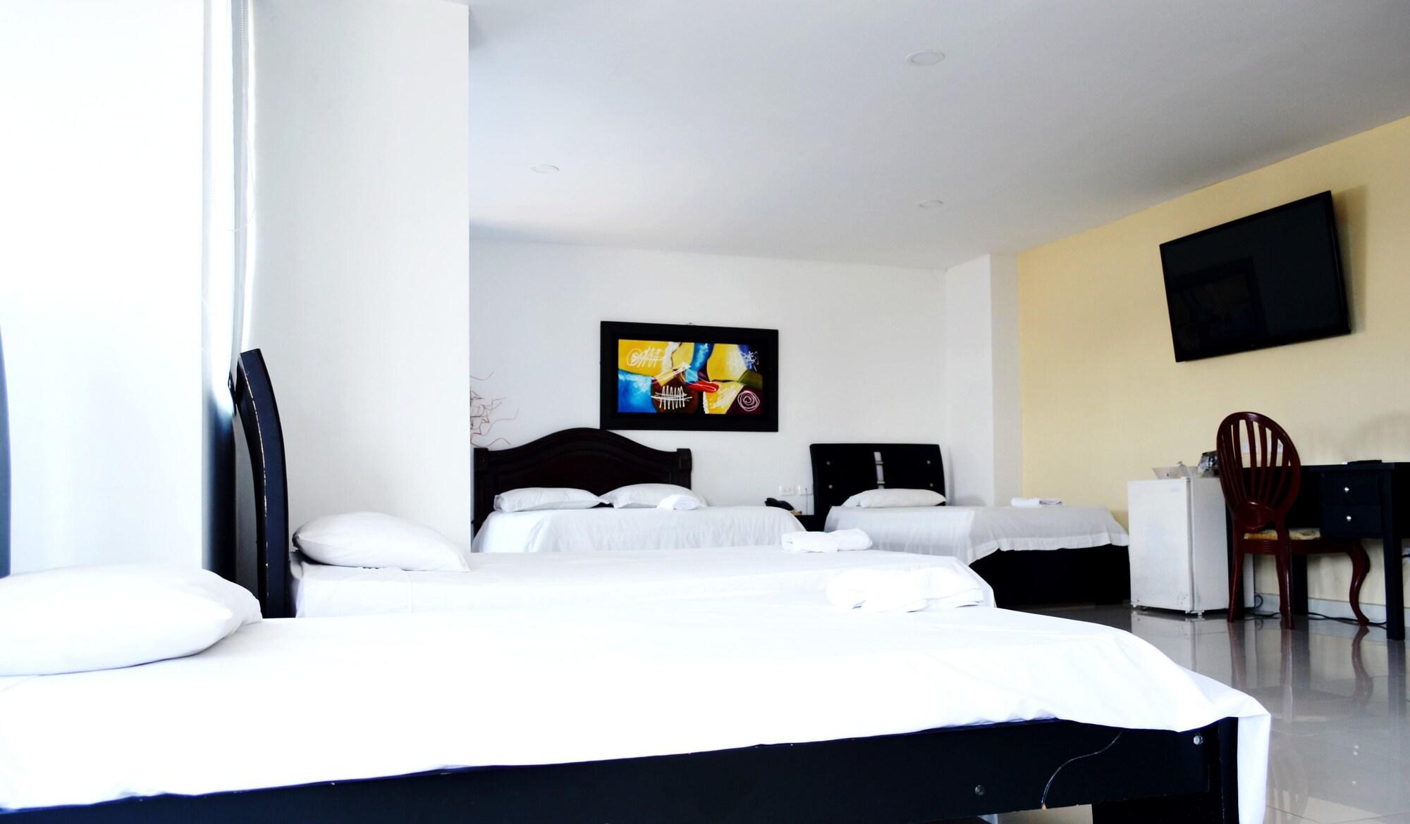 Hotel Intersuites Barranquilla  Bagian luar foto