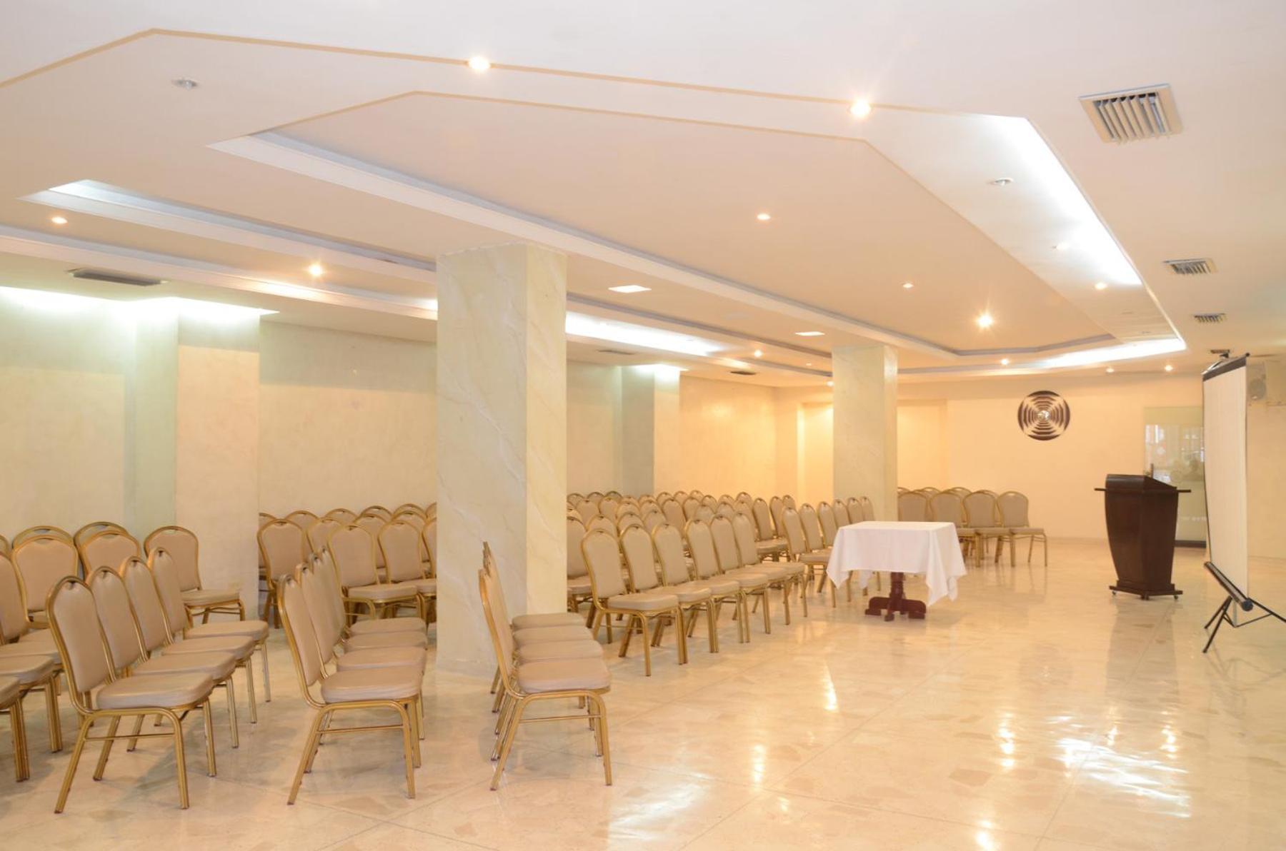 Hotel Intersuites Barranquilla  Bagian luar foto