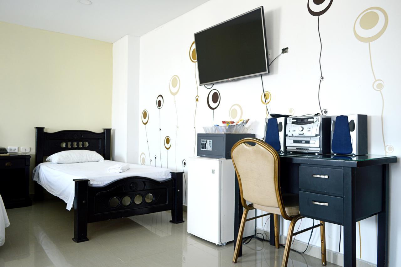 Hotel Intersuites Barranquilla  Bagian luar foto