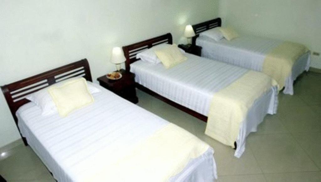 Hotel Intersuites Barranquilla  Bagian luar foto