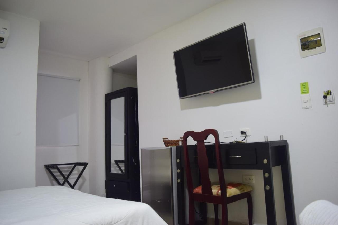 Hotel Intersuites Barranquilla  Bagian luar foto